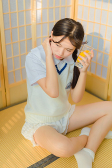 宝贝把奶露出来H